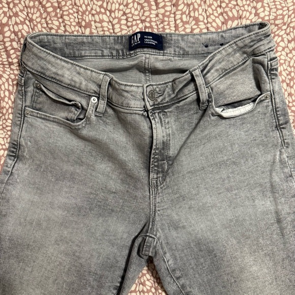 GAP Women's Classic Gray Skinny Jeans - Picture 3 of 8